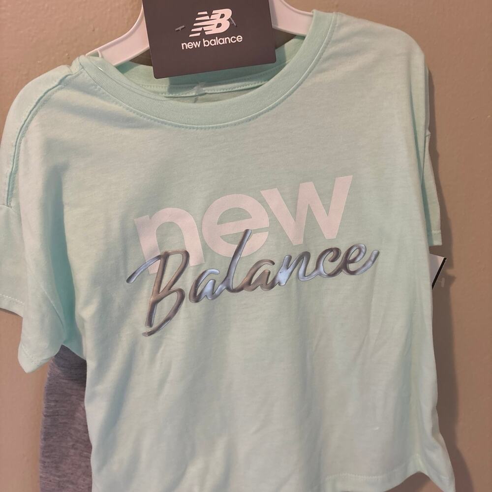 NWT New Balance Girls 2-Piece Set Mint Green Crop Tee & Grey Skort Size S (7/8)